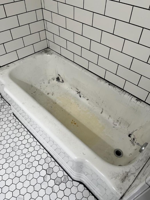 Bath Tub Before Restoration 7