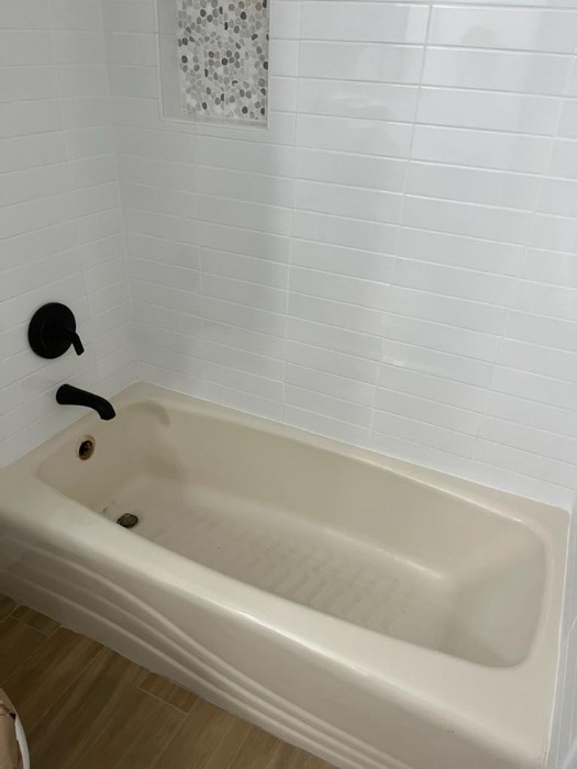 Bath Tub Before Restoration 6